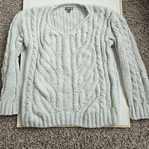 Women's Cable Knit Sweater - Gray